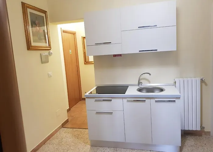 Ladybianca & 招待所 莱切