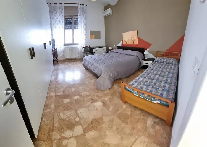 招待所 Ladybianca & 3*