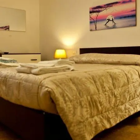 Ladybianca & ゲストハウス 3*