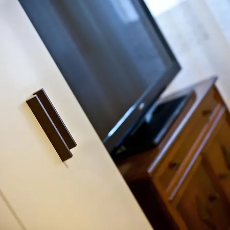 Ladybianca & Penzion 3*