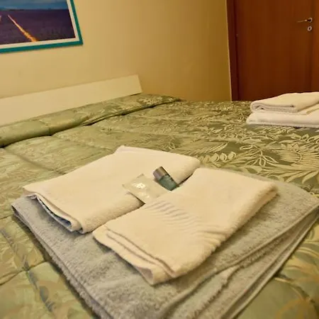 ゲストハウス Ladybianca &